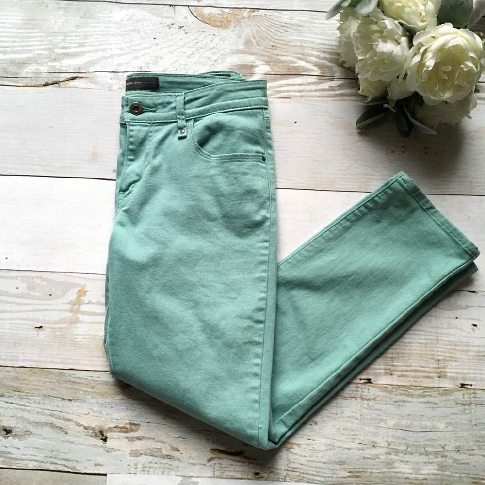 Levi’s Mid Rise Skinny Jeans
